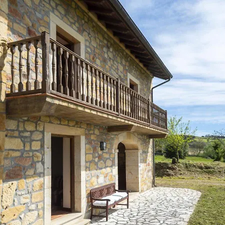 Holiday home Rural Casa Roble -13802 *