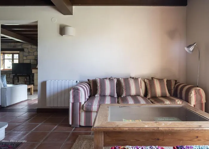 Rural Casa Roble -13802 *